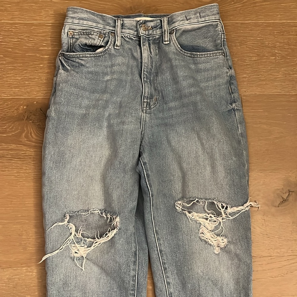 Madewell The Momjean in Gilford Wash: Ripped Edition size 27 - Picture 6 of 16